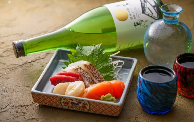 お刺身と日本酒